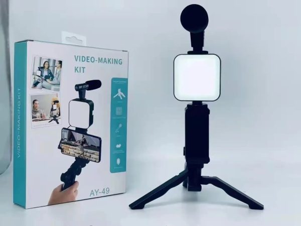 AY-49 Vlogger Video Kit – Microphone, LED Fill Light, Mini Tripod & Mobile Holder for Vlogging