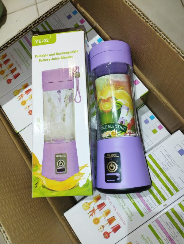 Portable Mini 6-Blade Juicer Blender – Rechargeable Outdoor Juicing Cup (380ml)