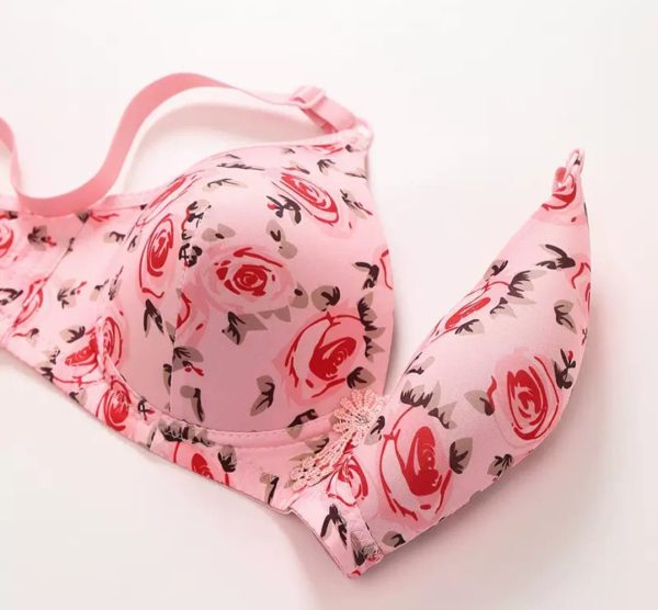 Printed Soft Cotton Padded Bra for Women – Comfortable Everyday Undergarment with Stylish Print, Breathable Fabric & Gentle Support (Random Color)