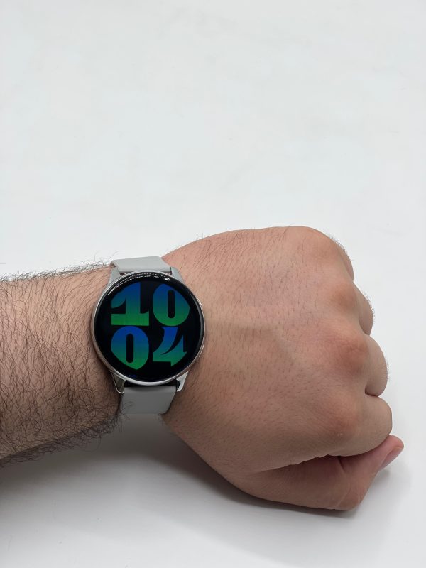 Samsung Galaxy Active 2 Smart Watch – Premium Fitness & Lifestyle Smartwatch for Men (Random Color)