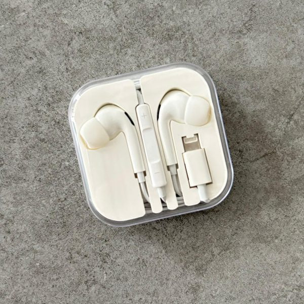Apple Wired Earphones with Microphone – Handsfree for iPhone & Mobile Phones (Random Color, No Box)
