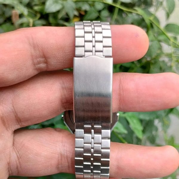 Classic Digital Bracelet Watch – Retro Style Unisex Wristwatch for Men & Women (No Box)