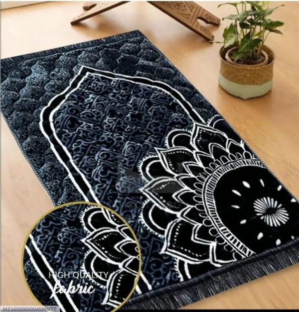 Luxury Velvet Embossed Prayer Mat – Soft & Elegant Janamaz for Daily Salah, Hajj, Umrah & Ramadan